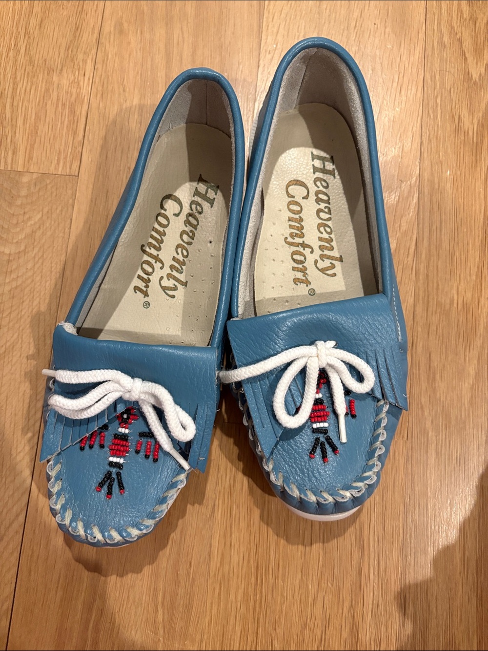 Sz 6 Women's Blue Beaded Moccasin Loafers